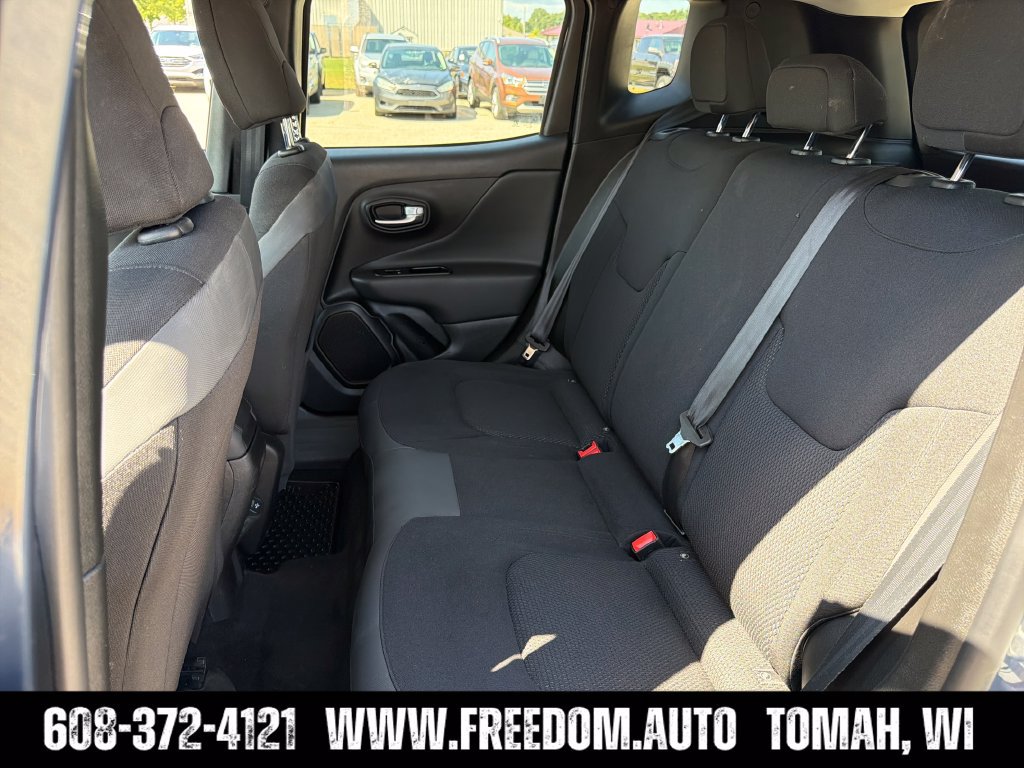 Used 2020 Jeep Renegade Altitude AWD/4WD image 26