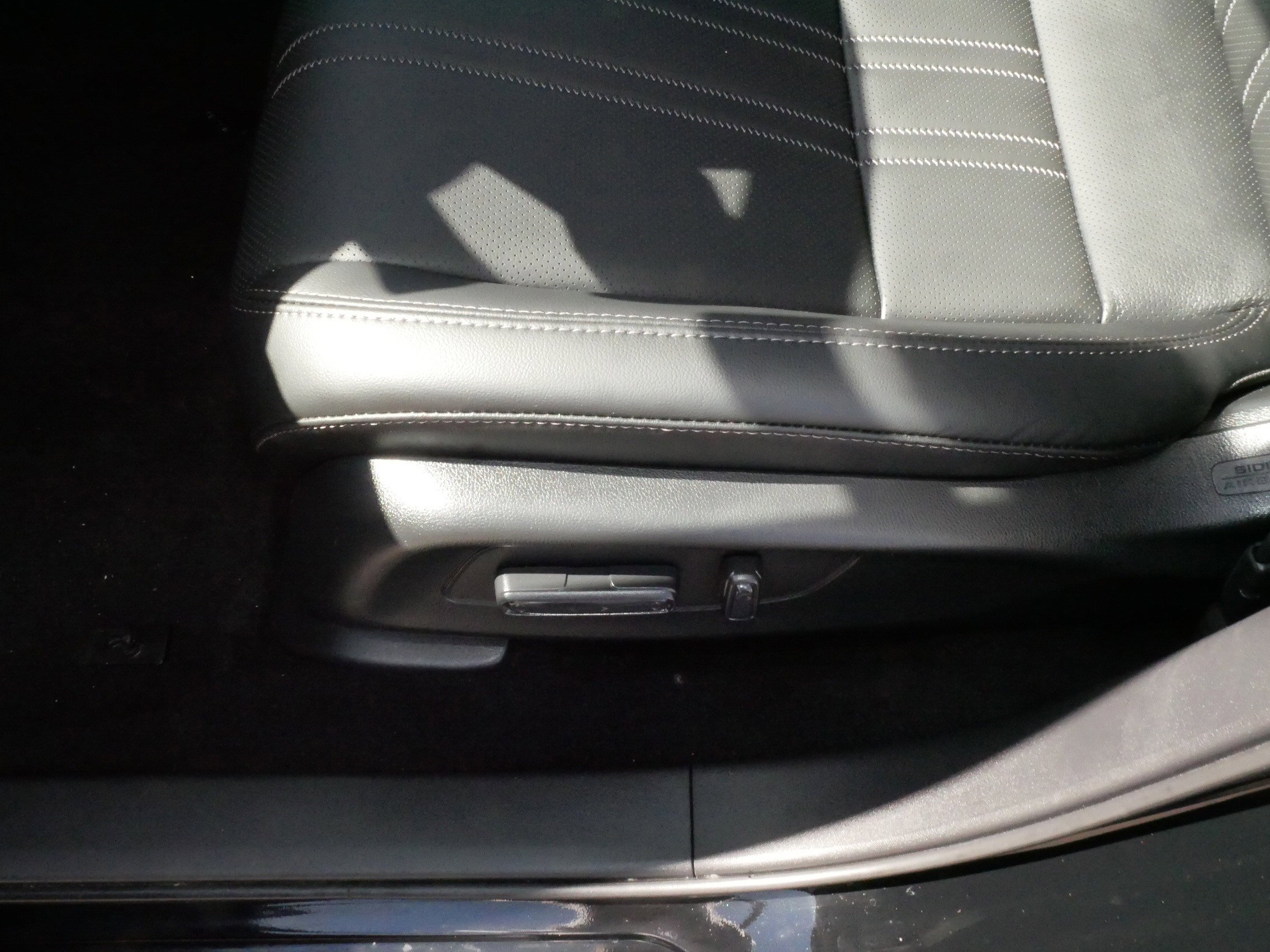 Certified 2025 Honda HR-V EX-L image 20