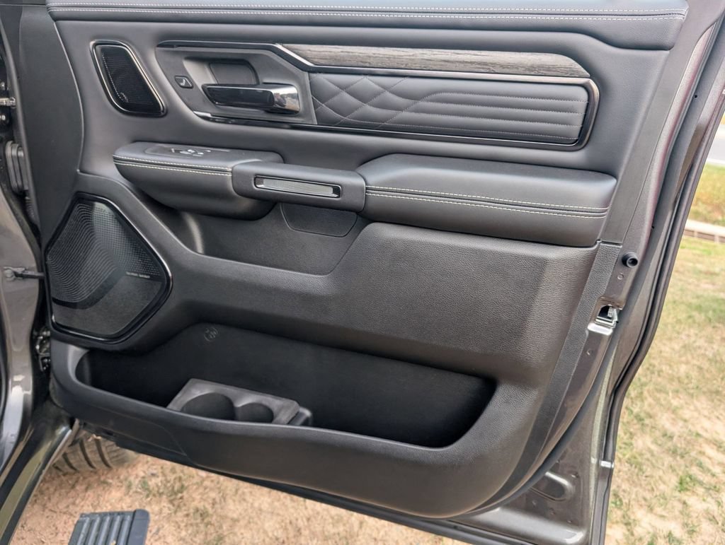 New 2026 RAM 1500 Limited AWD/4WD image 32