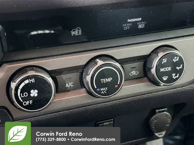 Used 2017 Toyota Tacoma TRD Off-Road image 16