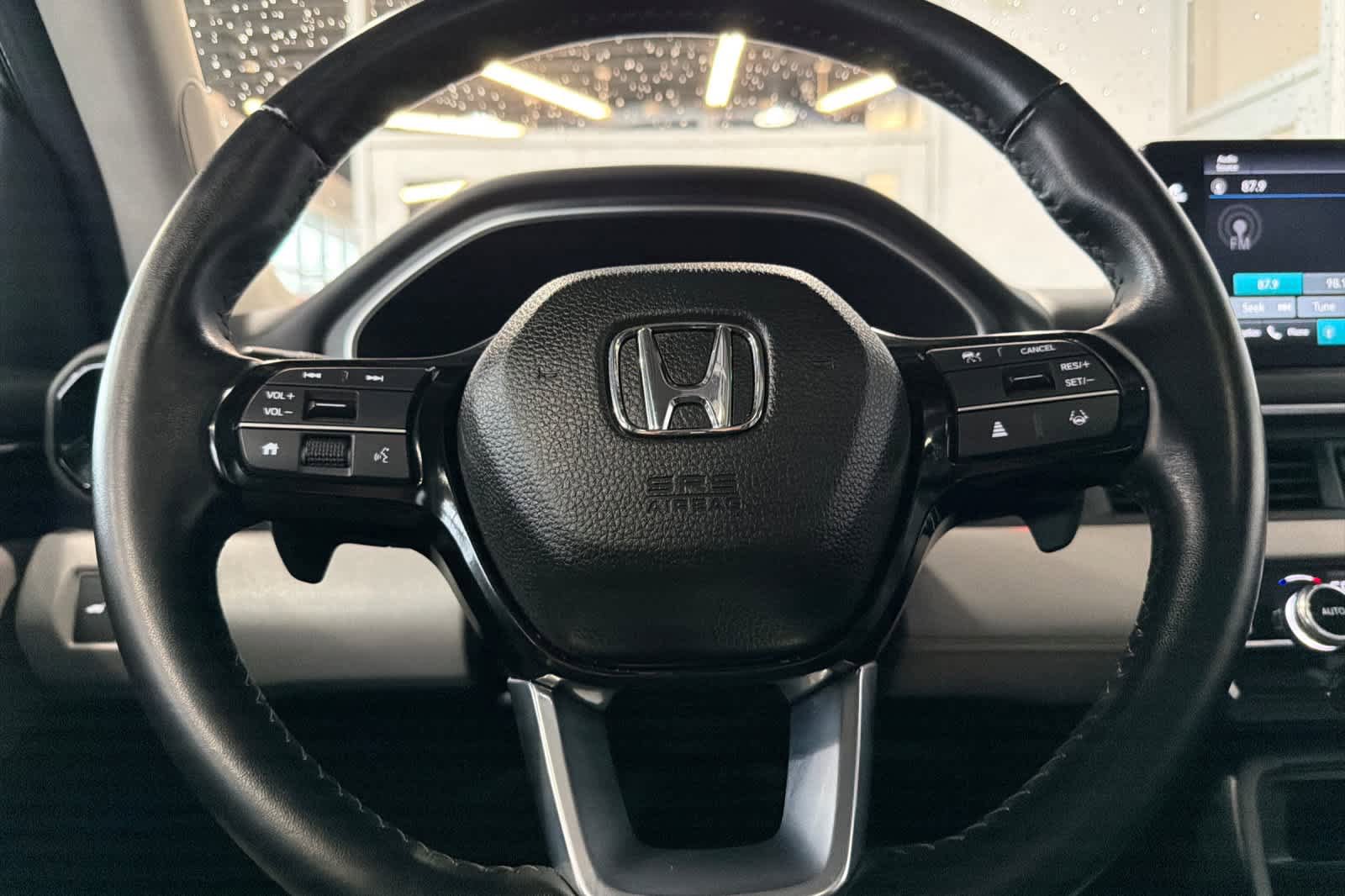 Used 2024 Honda Pilot Touring image 27