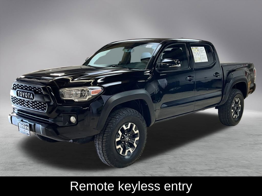 Used 2016 Toyota Tacoma TRD Off-Road image 4