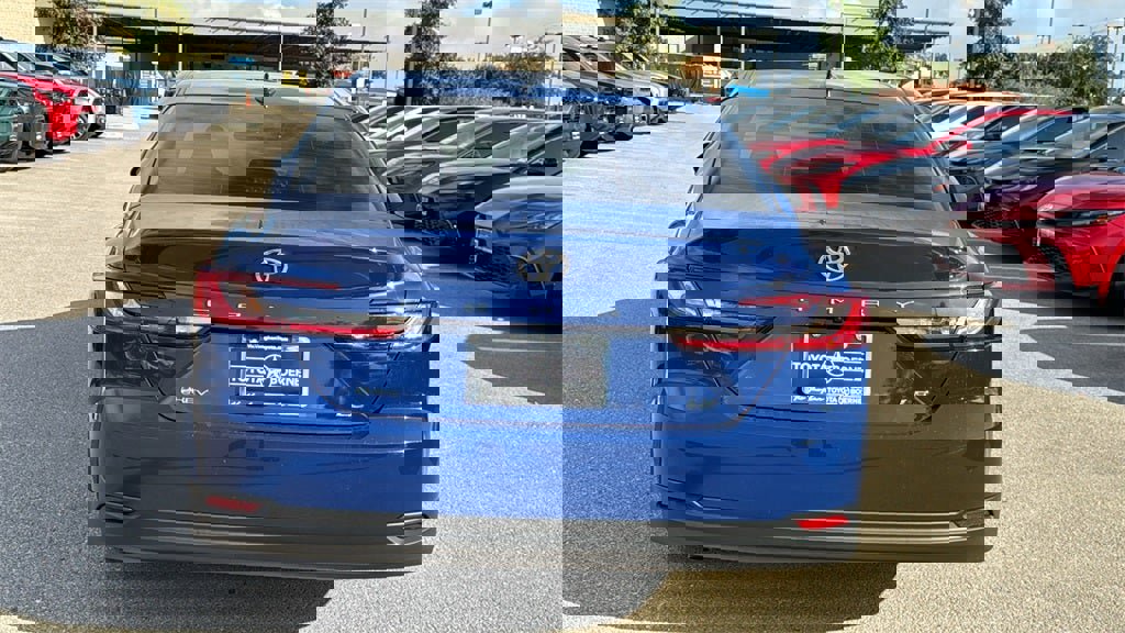 New 2025 Toyota Camry LE image 7