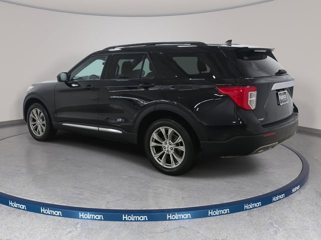 Used 2023 Ford Explorer XLT w/ Equipment Group 202A image 8