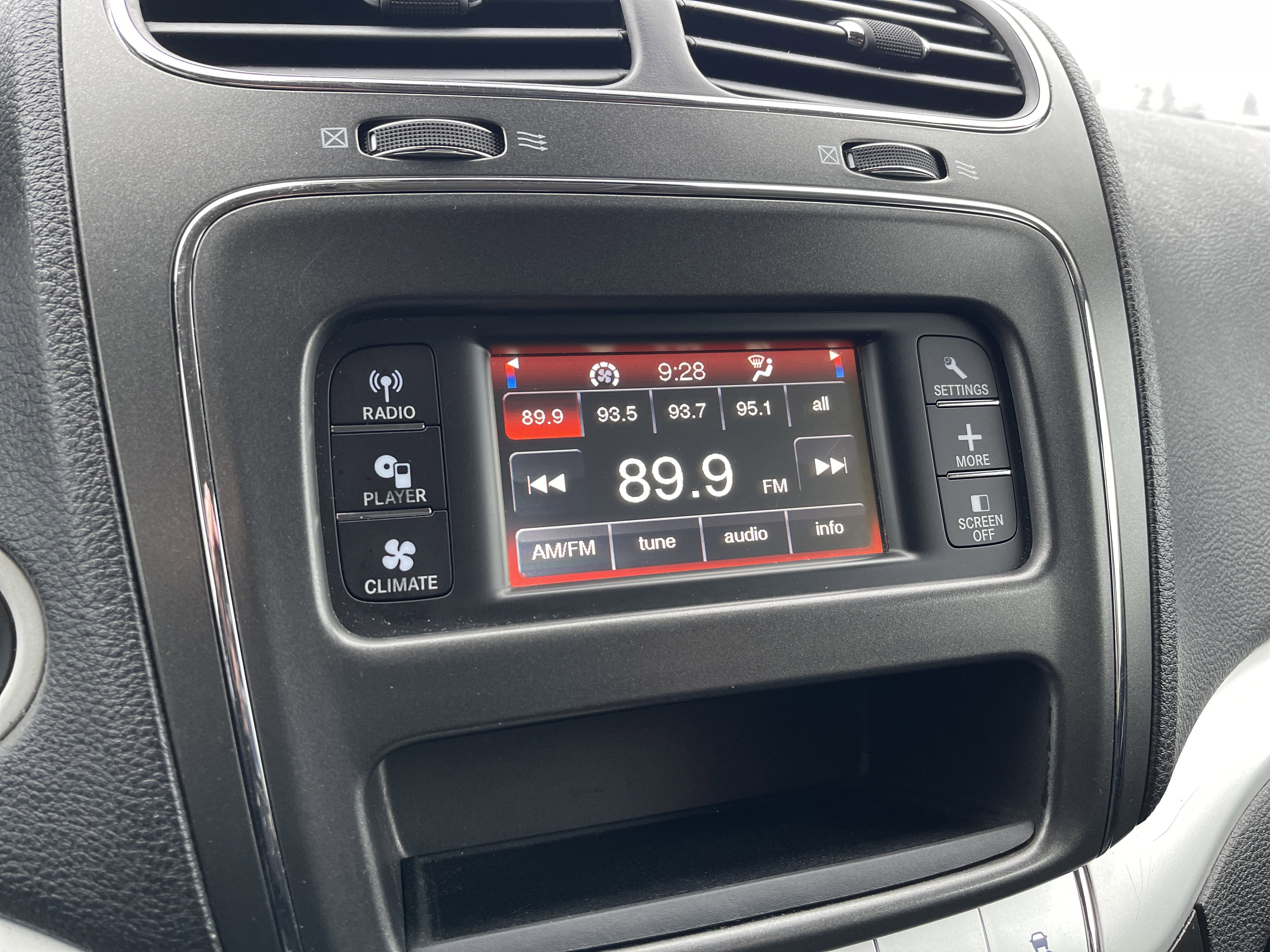 Used 2012 Dodge Journey SXT w/ Flexible Seating Group FWD image 16