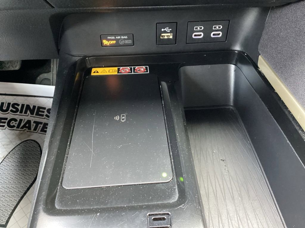 Used 2025 Toyota Camry LE FWD image 21