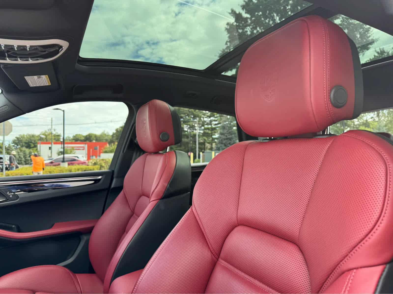Used 2026 Porsche Macan S AWD/4WD image 31