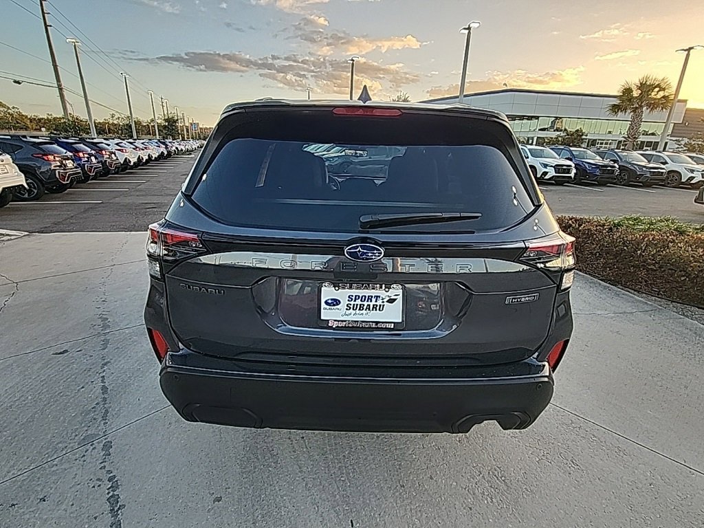 New 2025 Subaru Forester Touring image 5