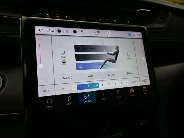 Used 2023 Jeep Grand Cherokee Limited w/ Black Appearance Package image 23