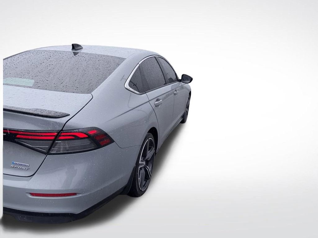 Used 2025 Honda Accord Sport image 8