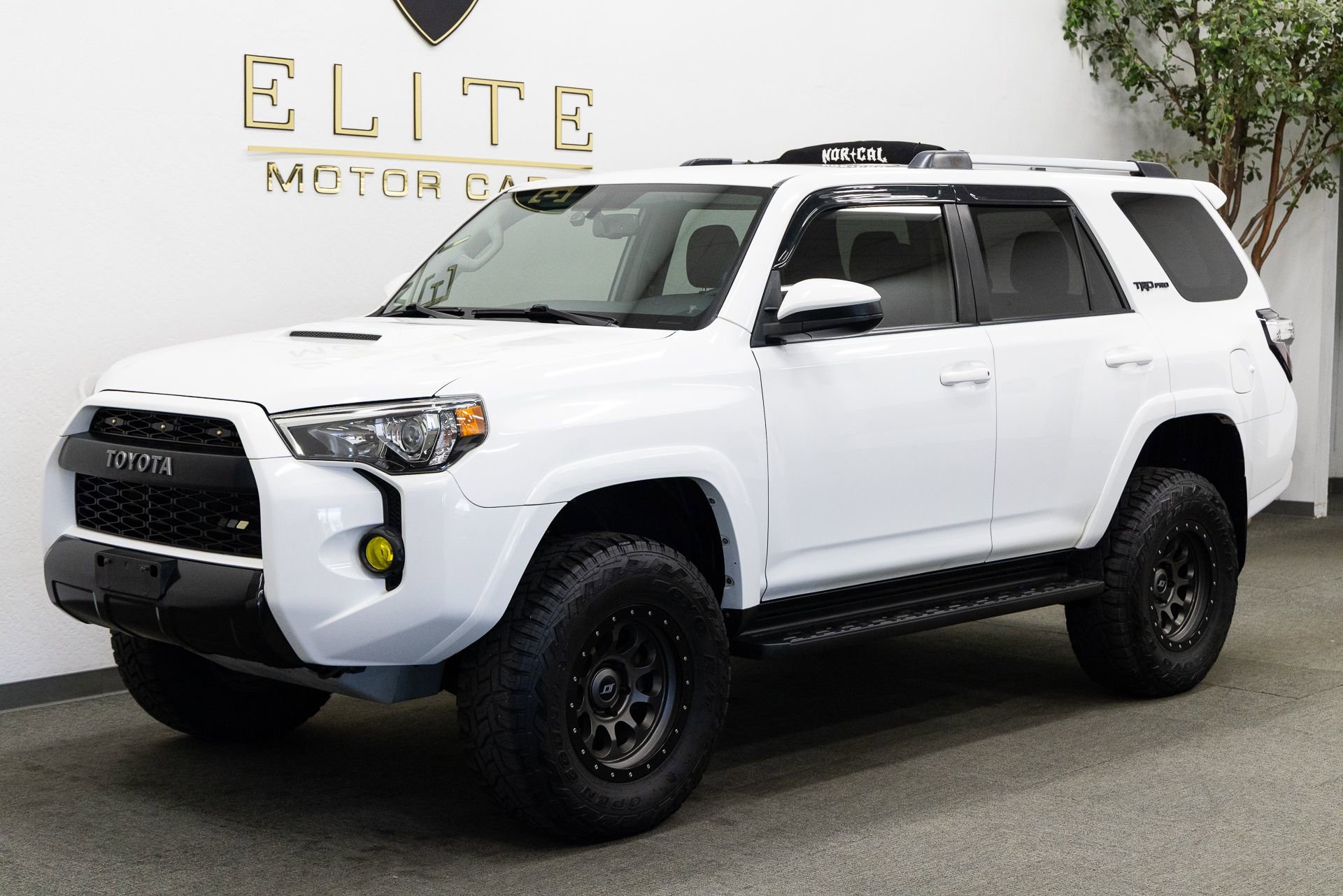Used 2017 Toyota 4Runner TRD Pro AWD/4WD image 1