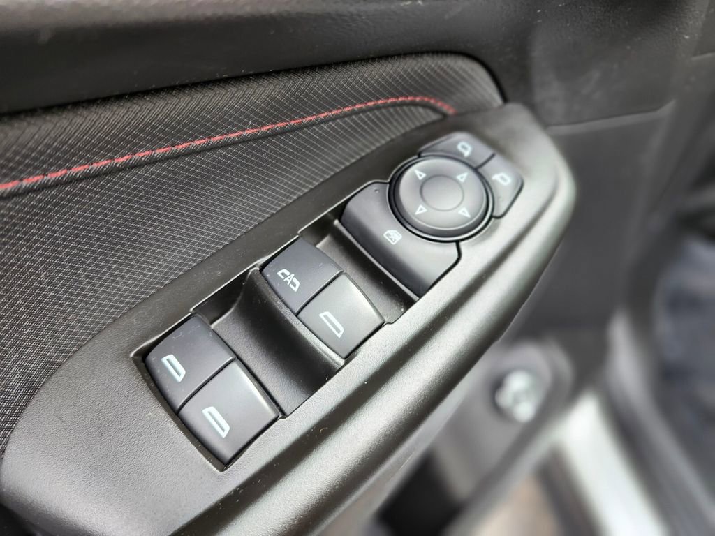 Used 2023 Chevrolet TrailBlazer RS w/ Sun and Liftgate Package image 15