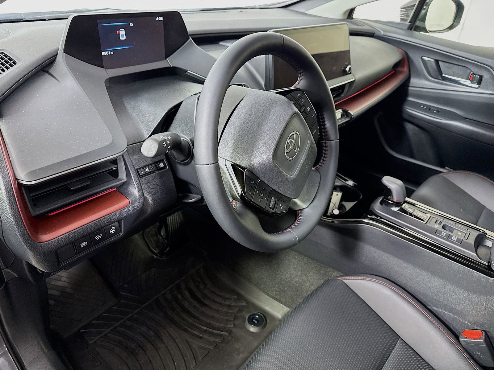 Used 2024 Toyota Prius Prime FWD image 9