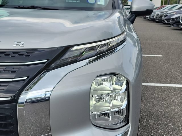 Used 2024 Mitsubishi Outlander SE FWD image 8