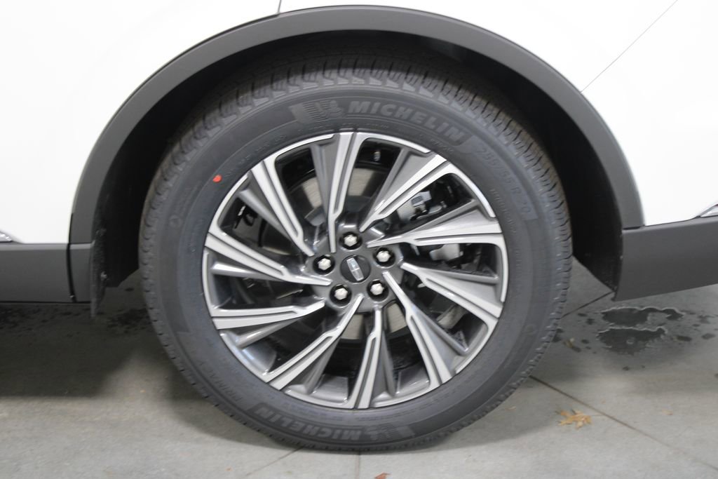 New 2026 Lincoln Aviator 2WD image 17