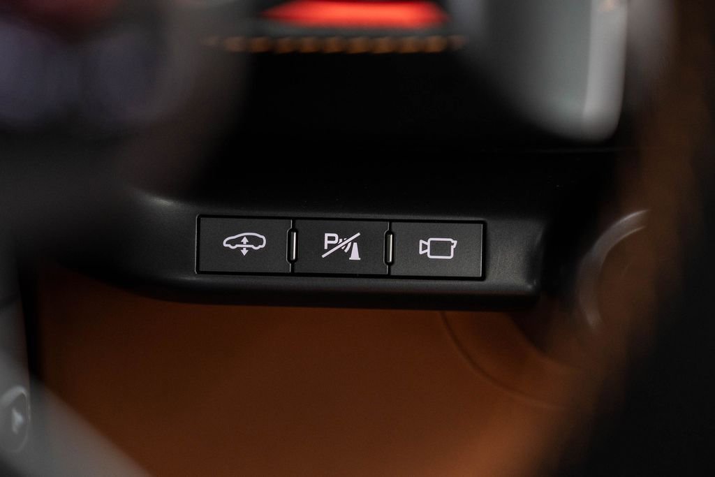 Used 2019 Ferrari 812 Superfast image 30