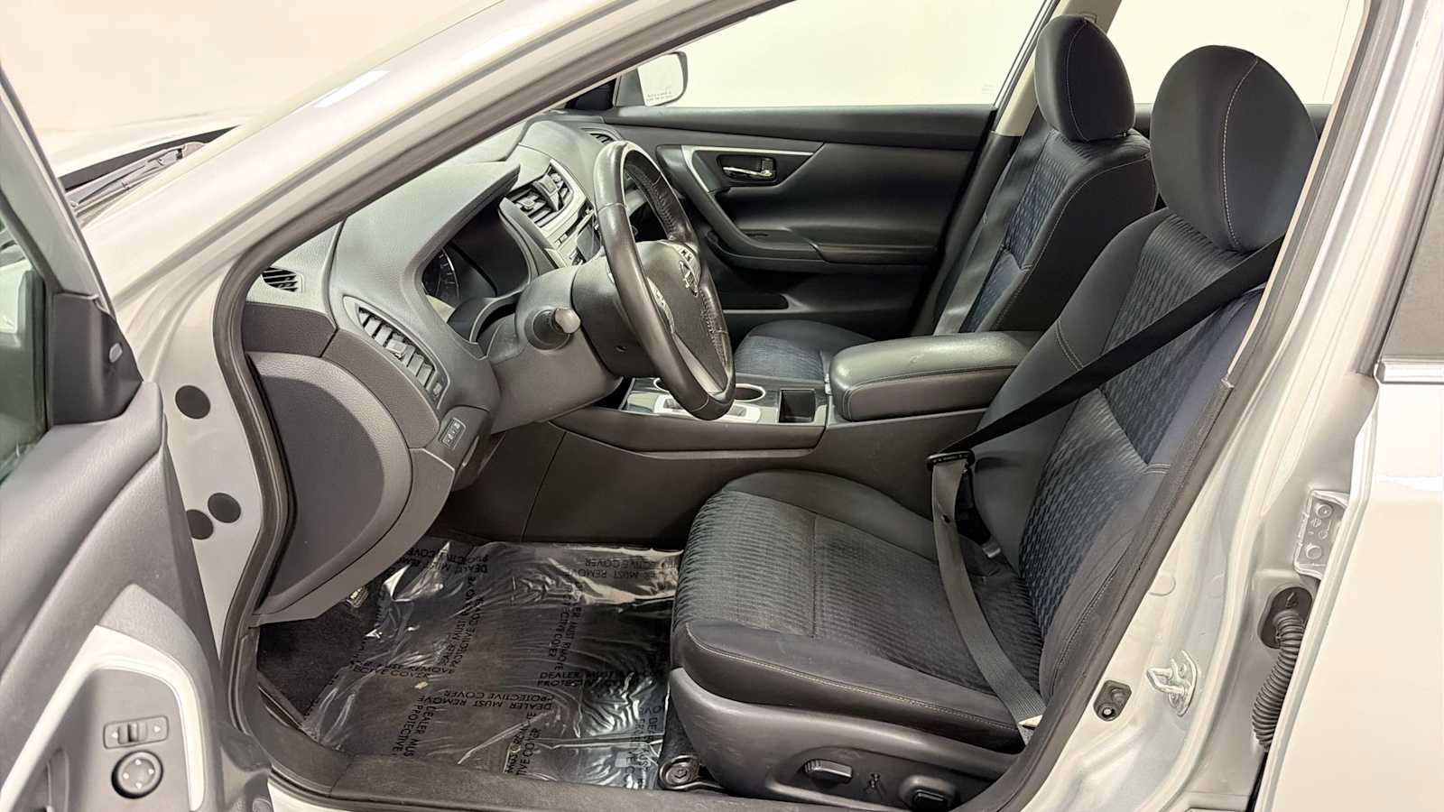 Used 2018 Nissan Altima 2.5 SV FWD image 13