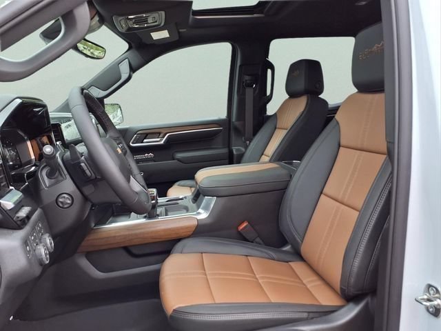 New 2026 Chevrolet Silverado 1500 High Country AWD/4WD image 14