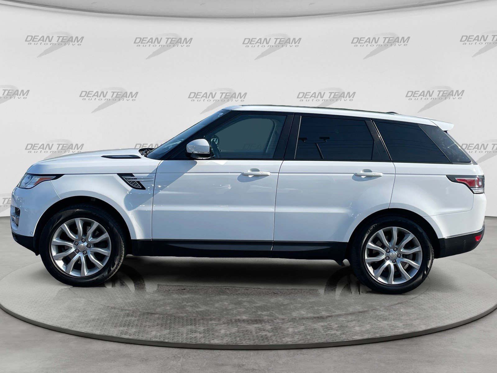 Used 2015 Land Rover Range Rover Sport HSE AWD/4WD image 4
