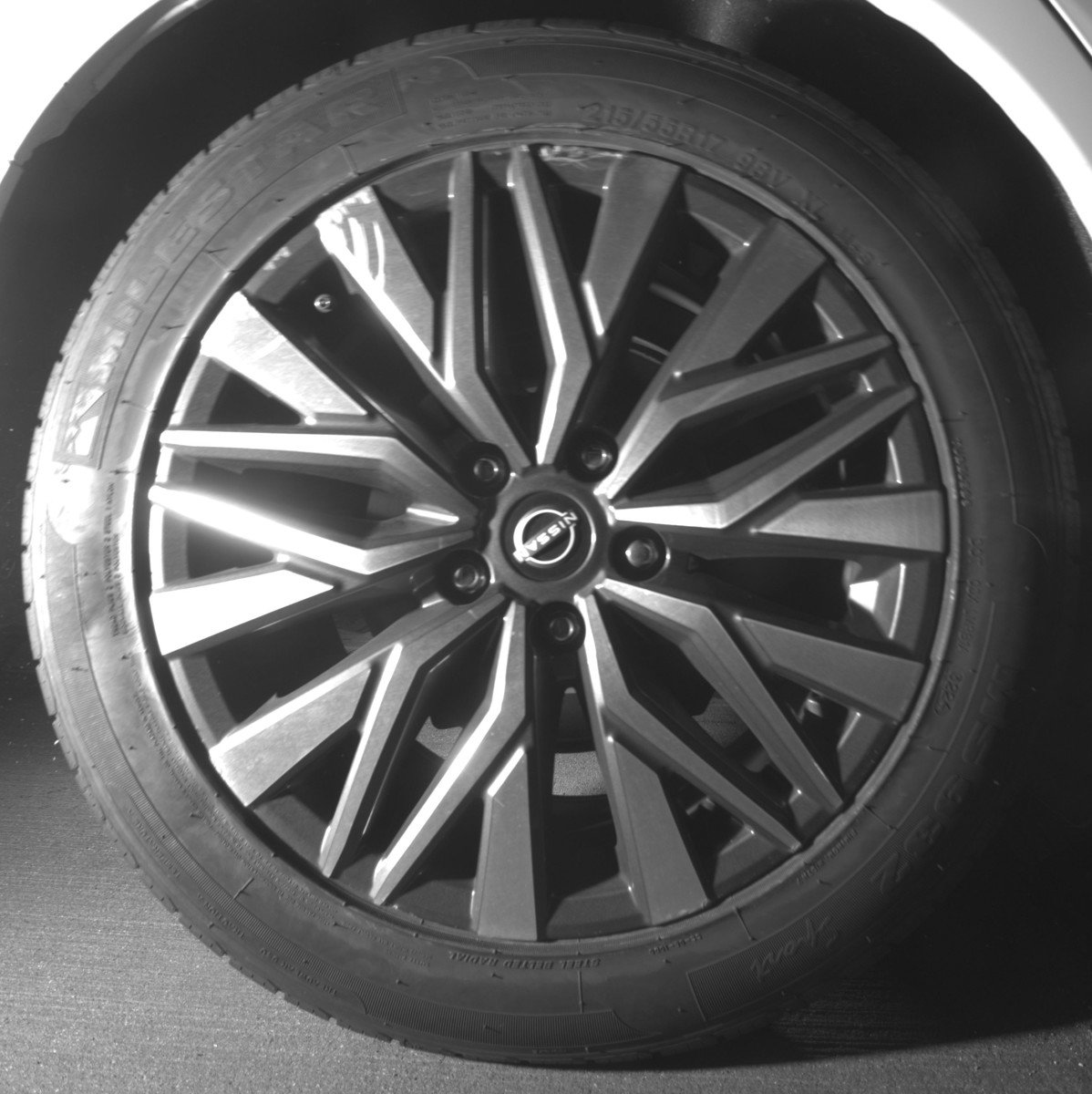Used 2025 Nissan Altima 2.5 SV FWD image 15