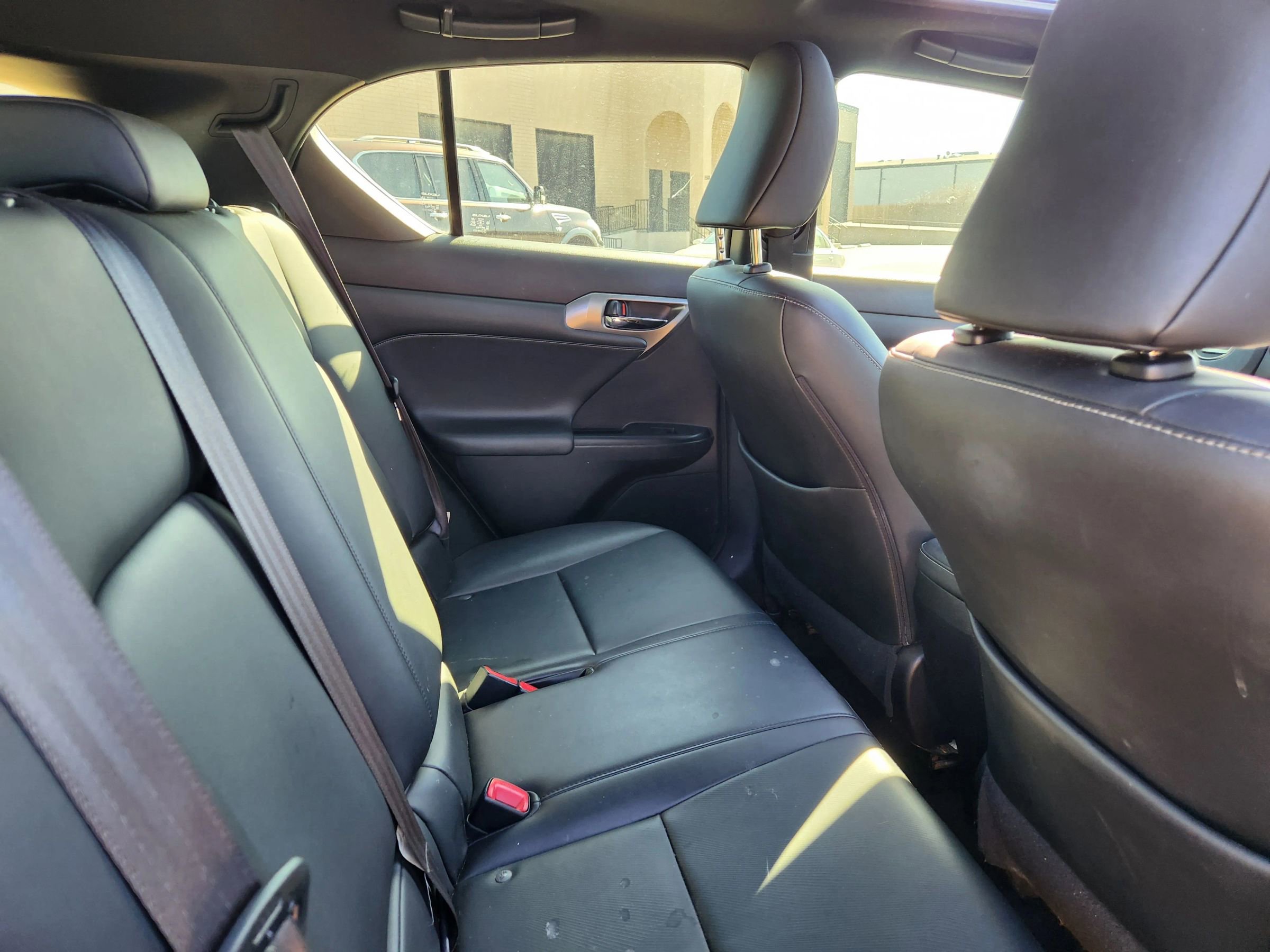 Used 2015 Lexus CT 200h w/ Navigation Package image 14