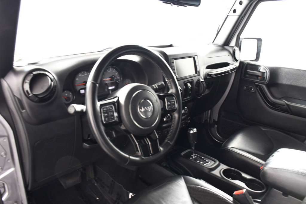 Used 2017 Jeep Wrangler Unlimited Sahara AWD/4WD image 12