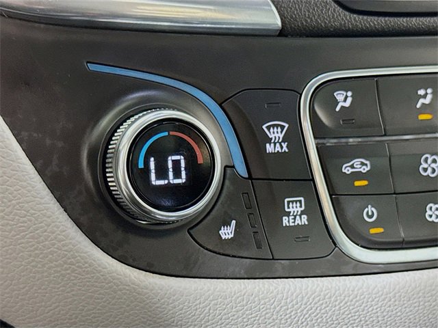 Used 2020 Chevrolet Equinox LT image 17