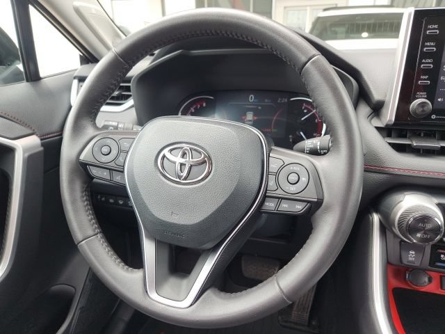 Certified 2020 Toyota RAV4 TRD Off-Road AWD/4WD image 21