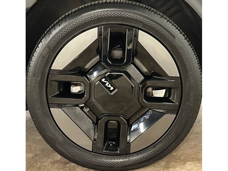 Used 2024 Kia EV9 GT-Line AWD/4WD image 11