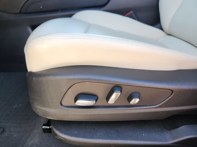 New 2025 Cadillac XT5 Sportv w/ Technology Package AWD/4WD image 11