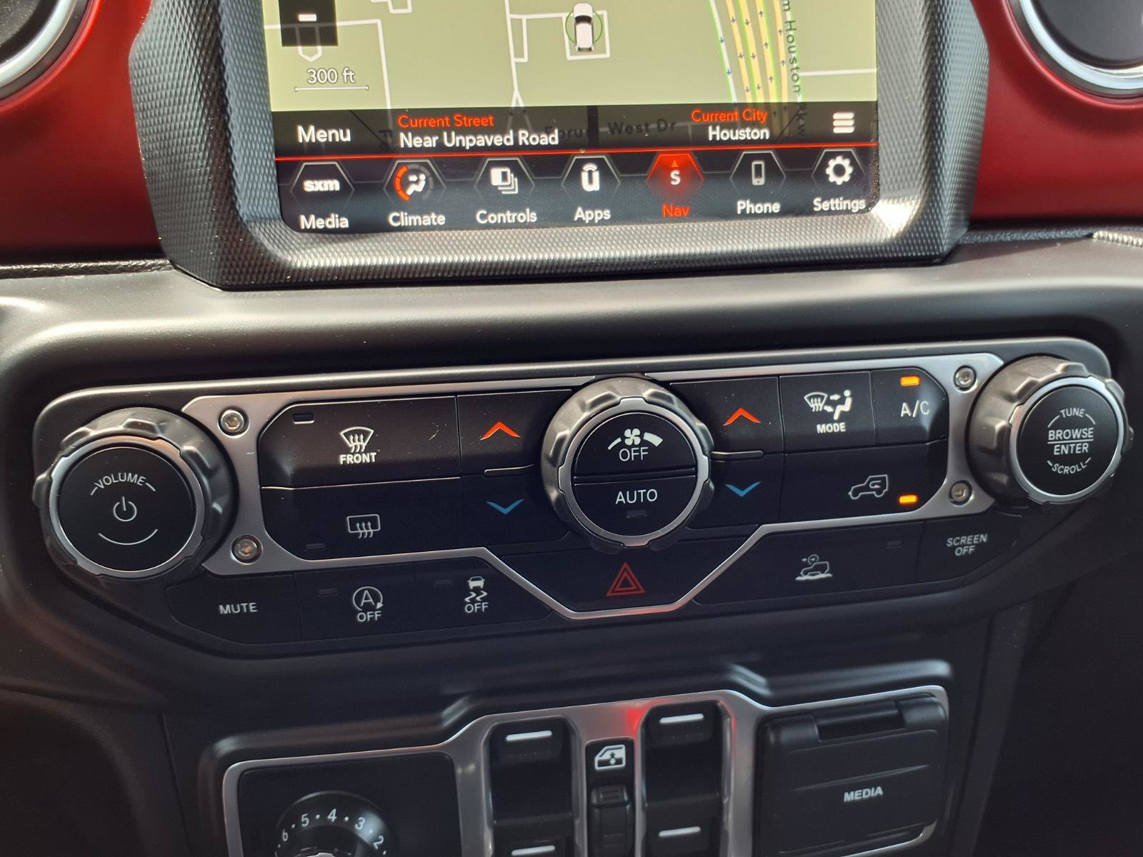 Used 2023 Jeep Gladiator Rubicon AWD/4WD image 9