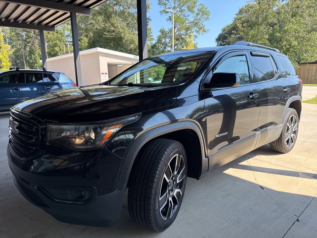 Used 2019 GMC Acadia SLT w/ Black Edition image 1