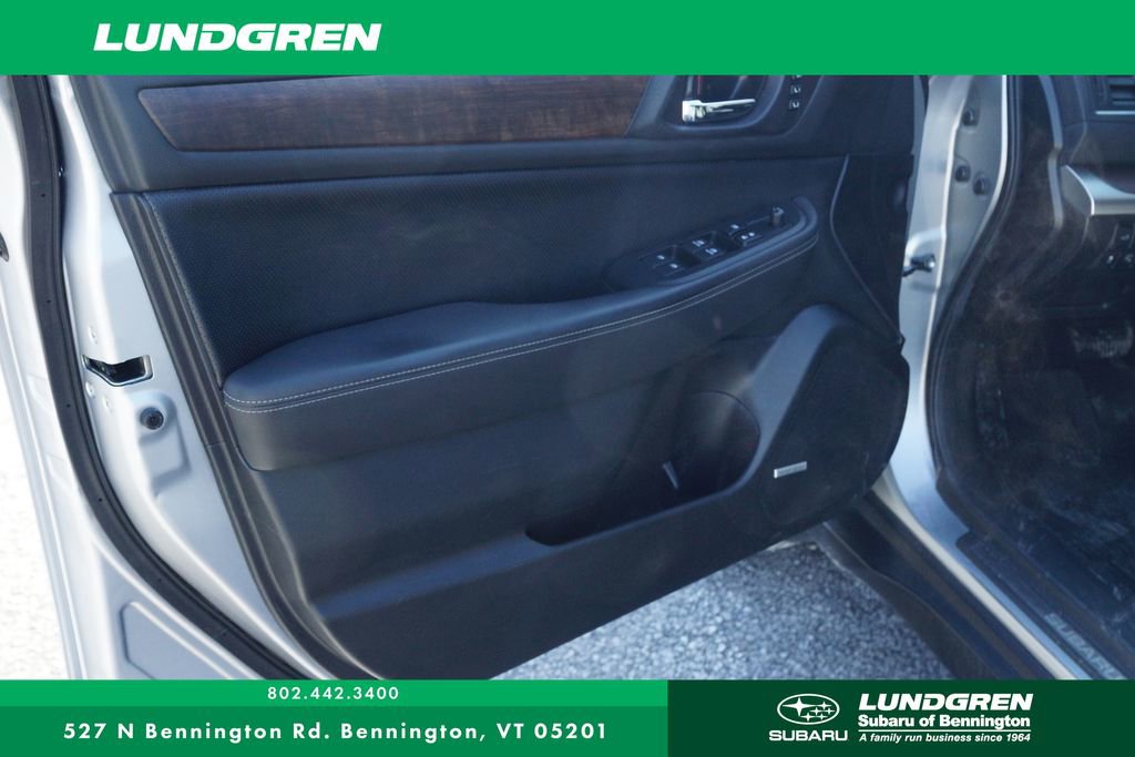 Used 2016 Subaru Outback 3.6R Limited w/ Popular Package #4 image 10