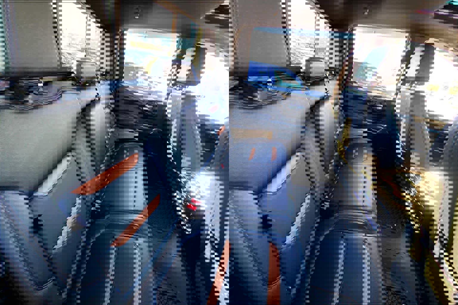 Used 2022 GMC Sierra 1500 AT4 w/ AT4 Premium Package image 16