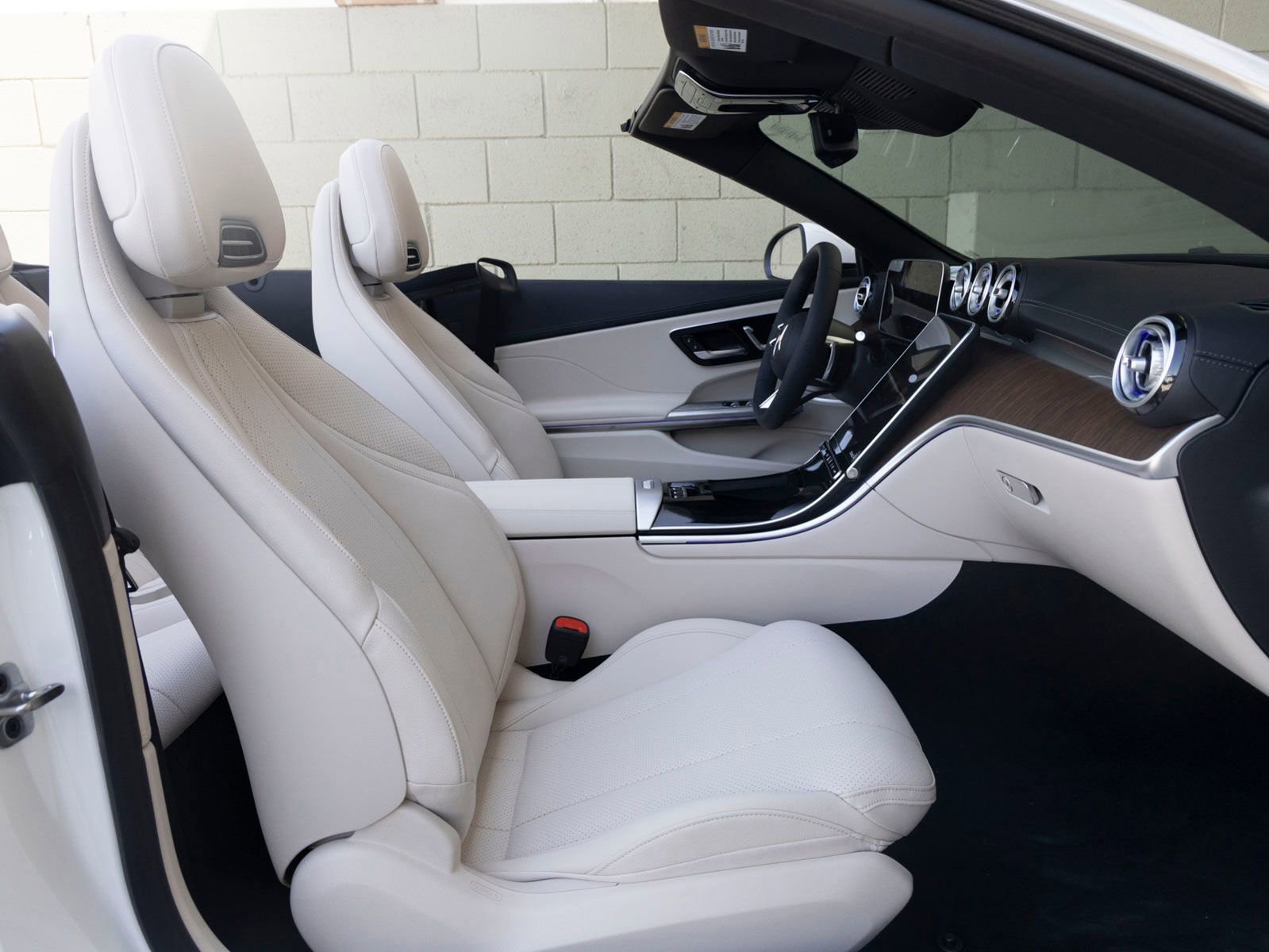 New 2026 Mercedes-Benz CLE 450 4MATIC Cabriolet image 22