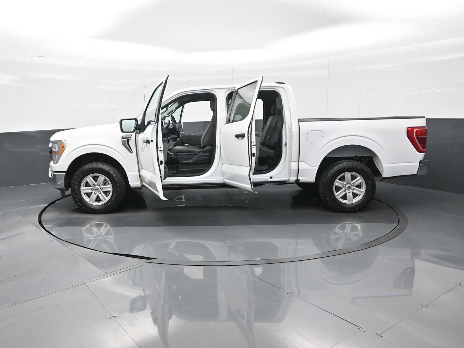 Used 2022 Ford F150 XLT w/ Equipment Group 301A Mid image 34