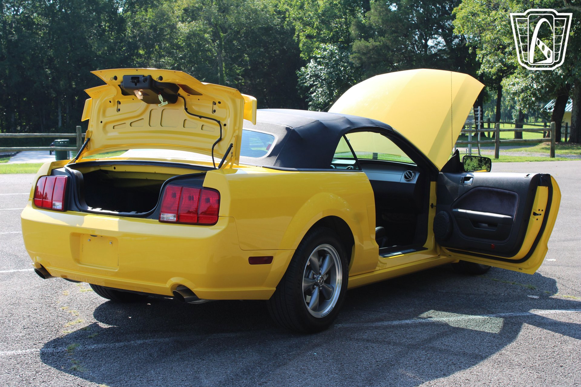 Used 2006 Ford Mustang GT RWD image 31