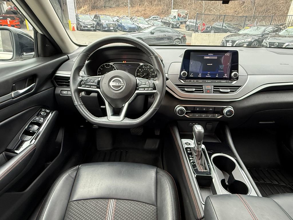 Used 2024 Nissan Altima 2.5 SR image 11