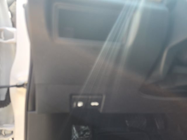 Used 2021 Nissan Versa SV FWD image 13