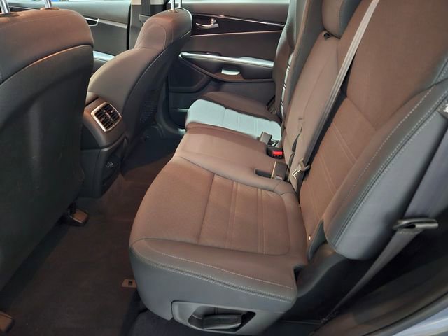 Used 2020 Kia Sorento L image 12