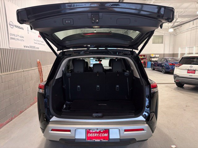 Certified 2025 Nissan Pathfinder SL AWD/4WD image 5