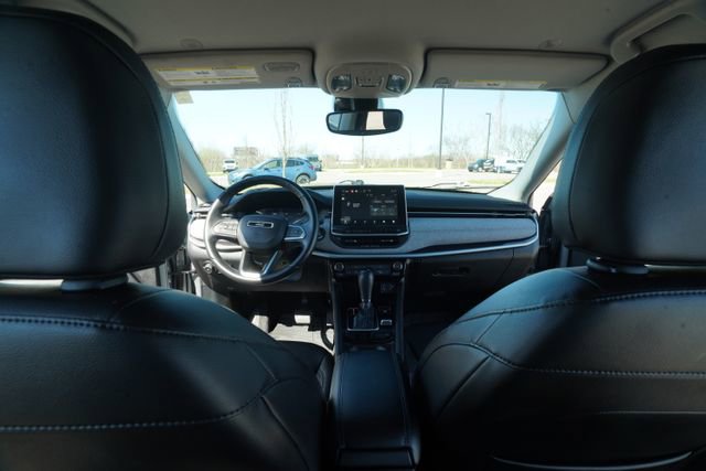 Used 2022 Jeep Compass Latitude w/ Convenience Group image 24