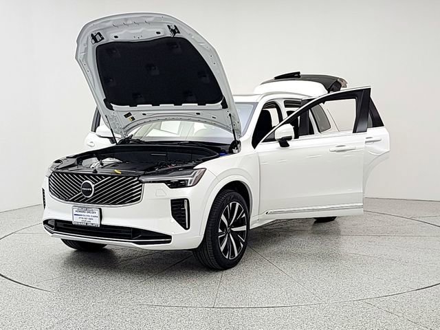 New 2025 Volvo XC90 B6 Core w/ Climate Package AWD/4WD image 9
