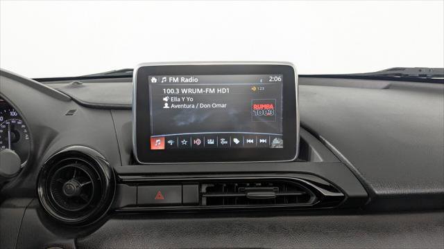 Used 2016 MAZDA MX-5 Miata Club RWD image 23