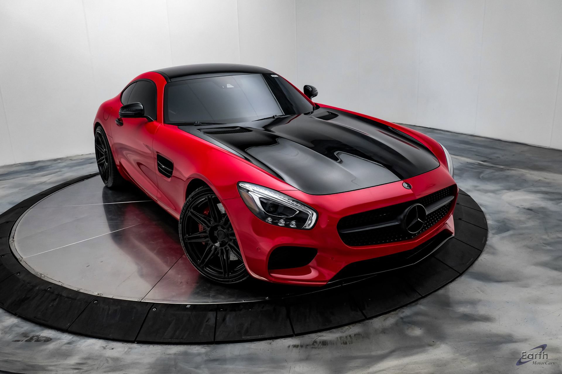 Used 2016 Mercedes-Benz AMG GT S image 25