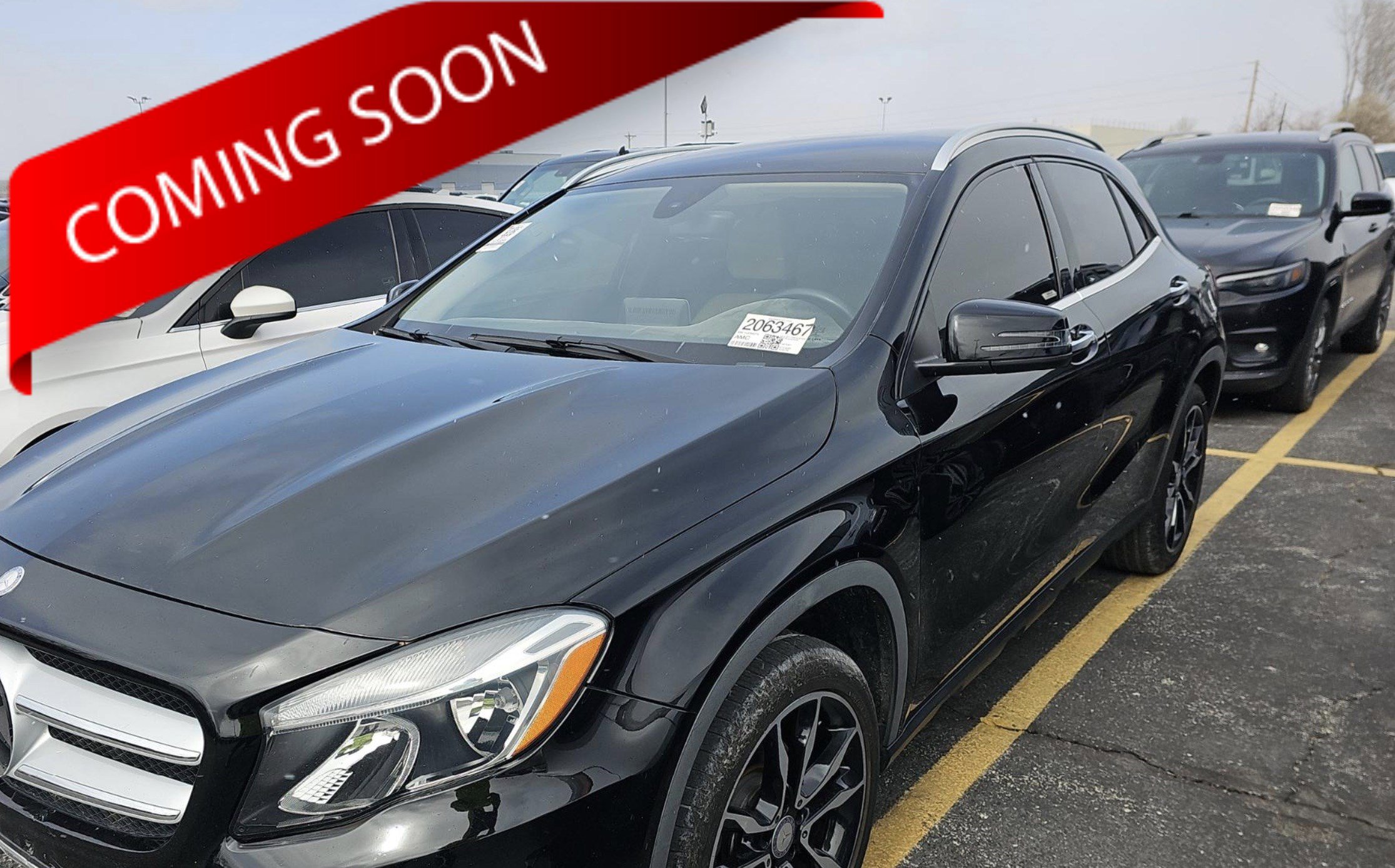 Used 2017 Mercedes-Benz GLA 250 w/ Premium Package image 1