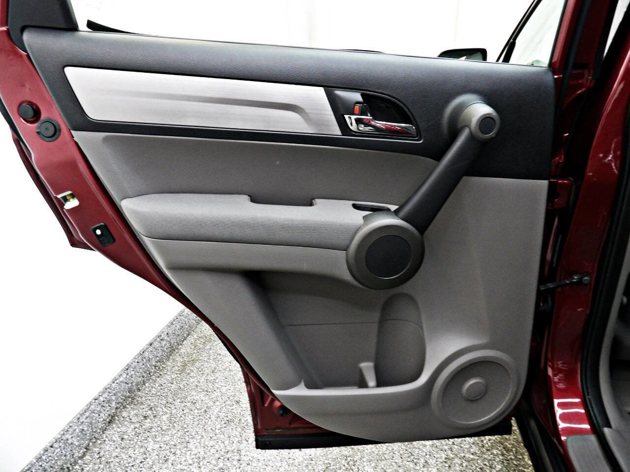 Used 2010 Honda CR-V LX image 13