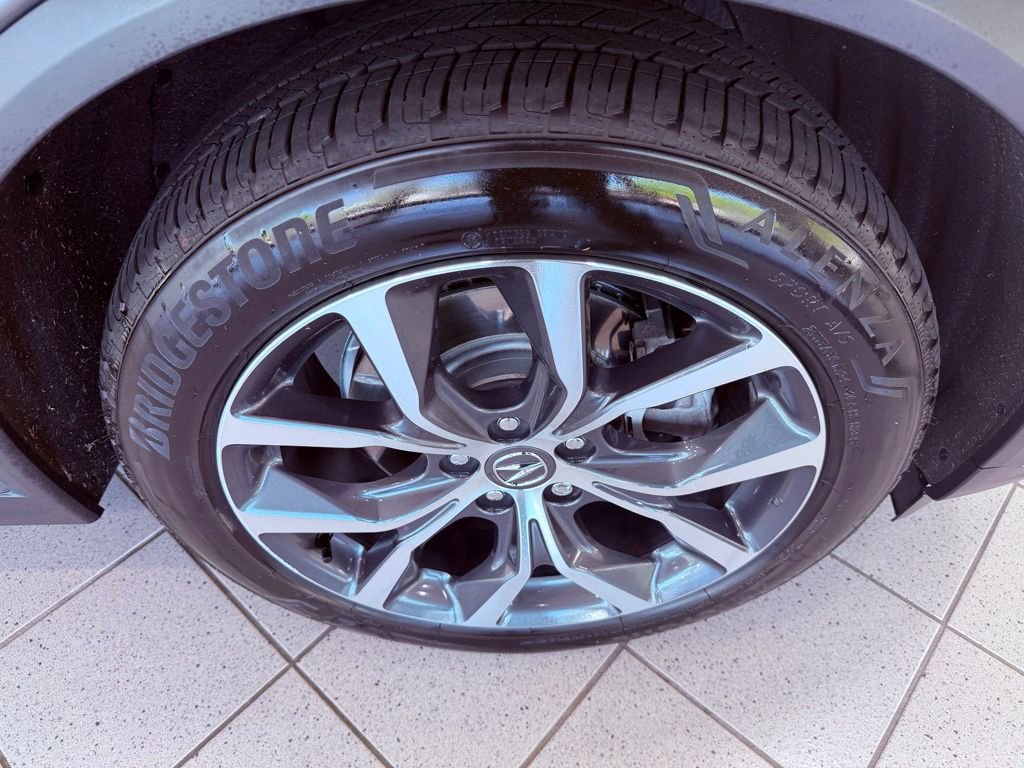 Used 2024 Acura MDX SH-AWD w/ Technology Package image 18