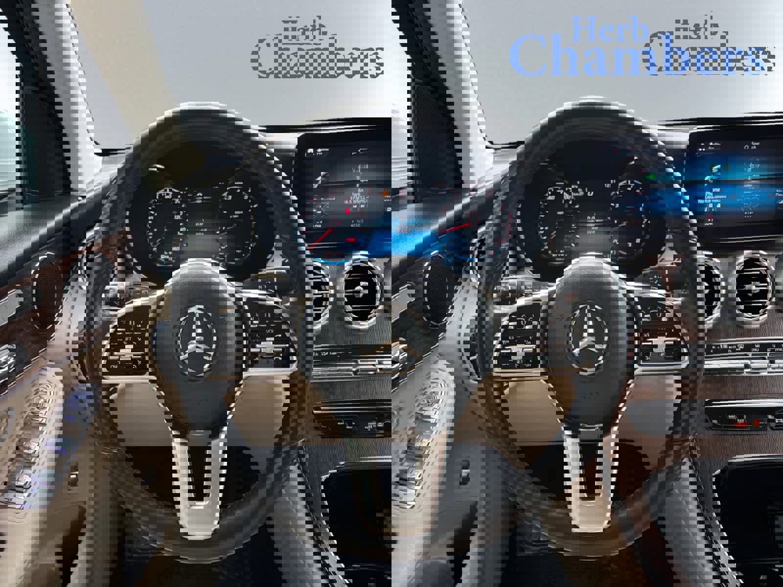 Used 2022 Mercedes-Benz GLC 300 4MATIC w/ Premium Package Lite image 18