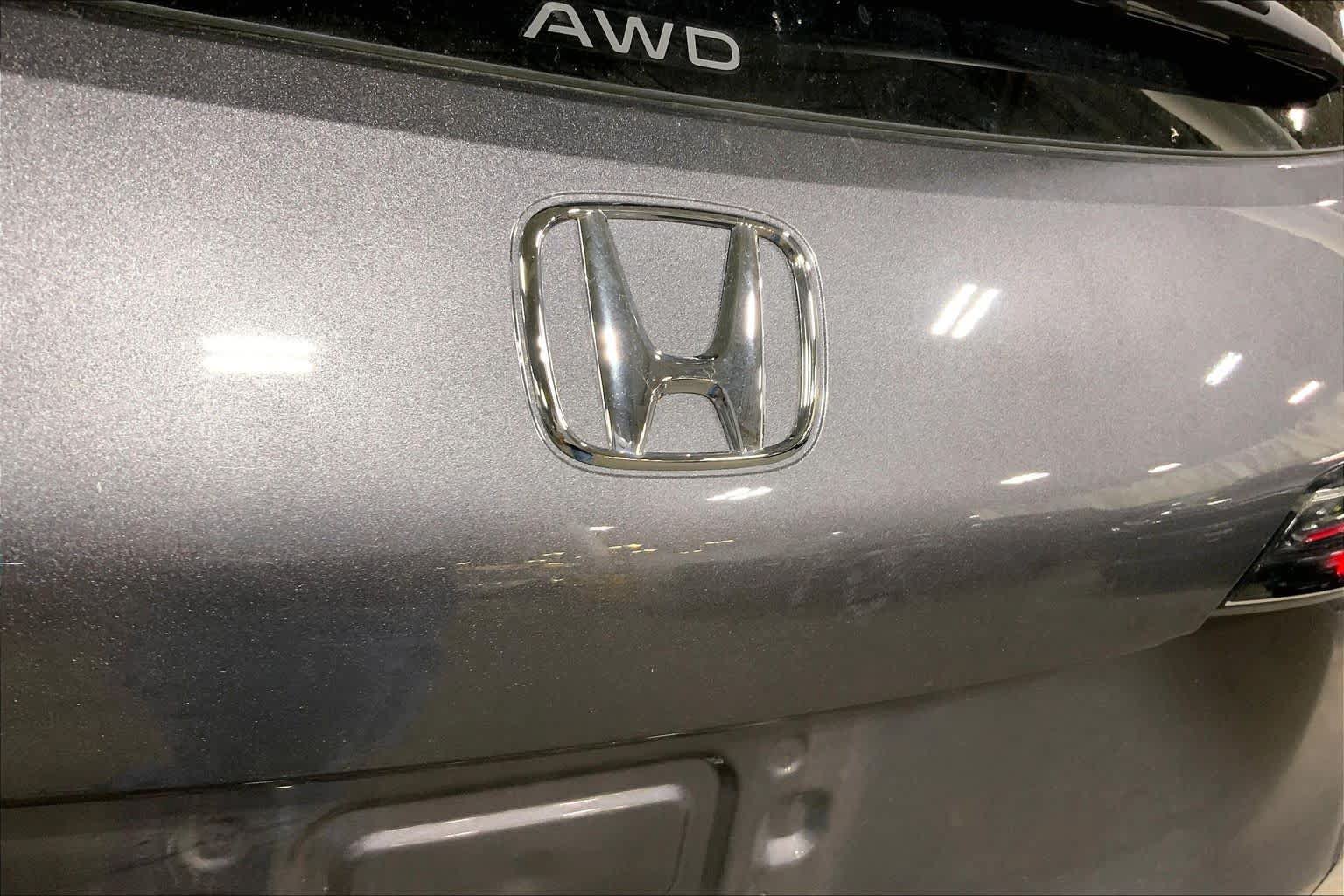 Used 2025 Honda HR-V EX-L image 10